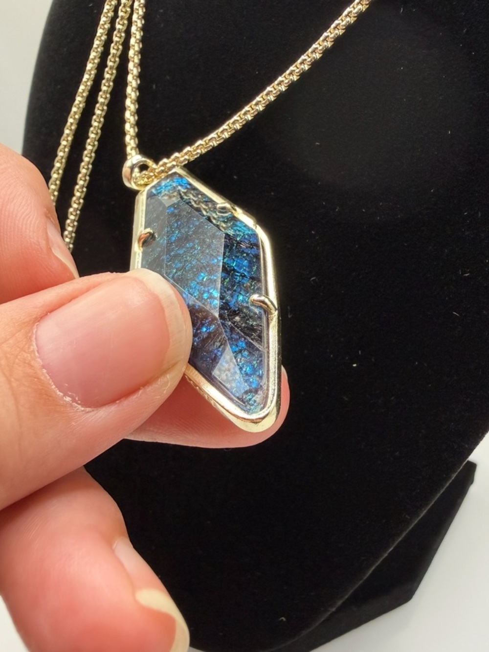Kendra Scott Beatrice in Navy Crackle Illusion - Picture 9 of 11